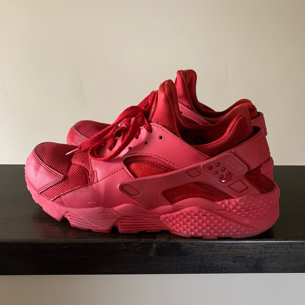 Women’s Nike Huaraches